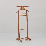 499796 Valet stand
